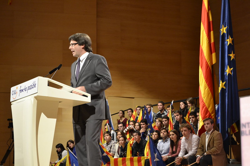 Carles Puigdemont, ancien maire de Gérone et président de Catalogne, aujourd'hui réfugié à Bruxelles. Photo : Convergència Democràtica de Catalunya (flickr.com)